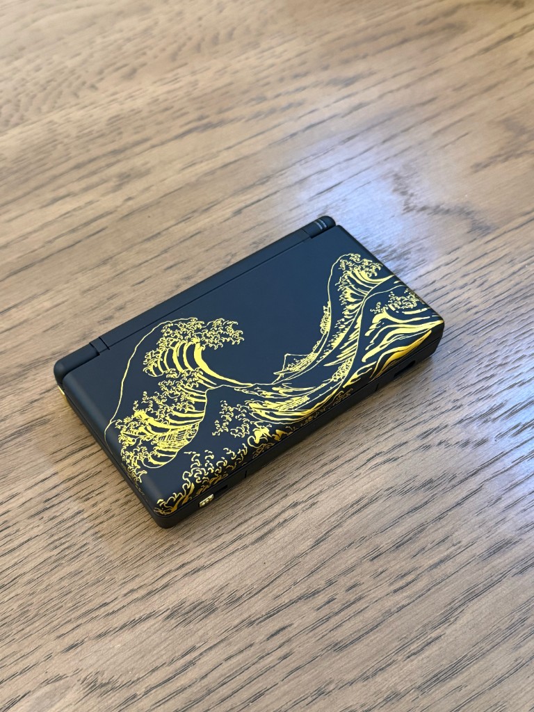 The same DS Lite closed after a gold wave reshell.